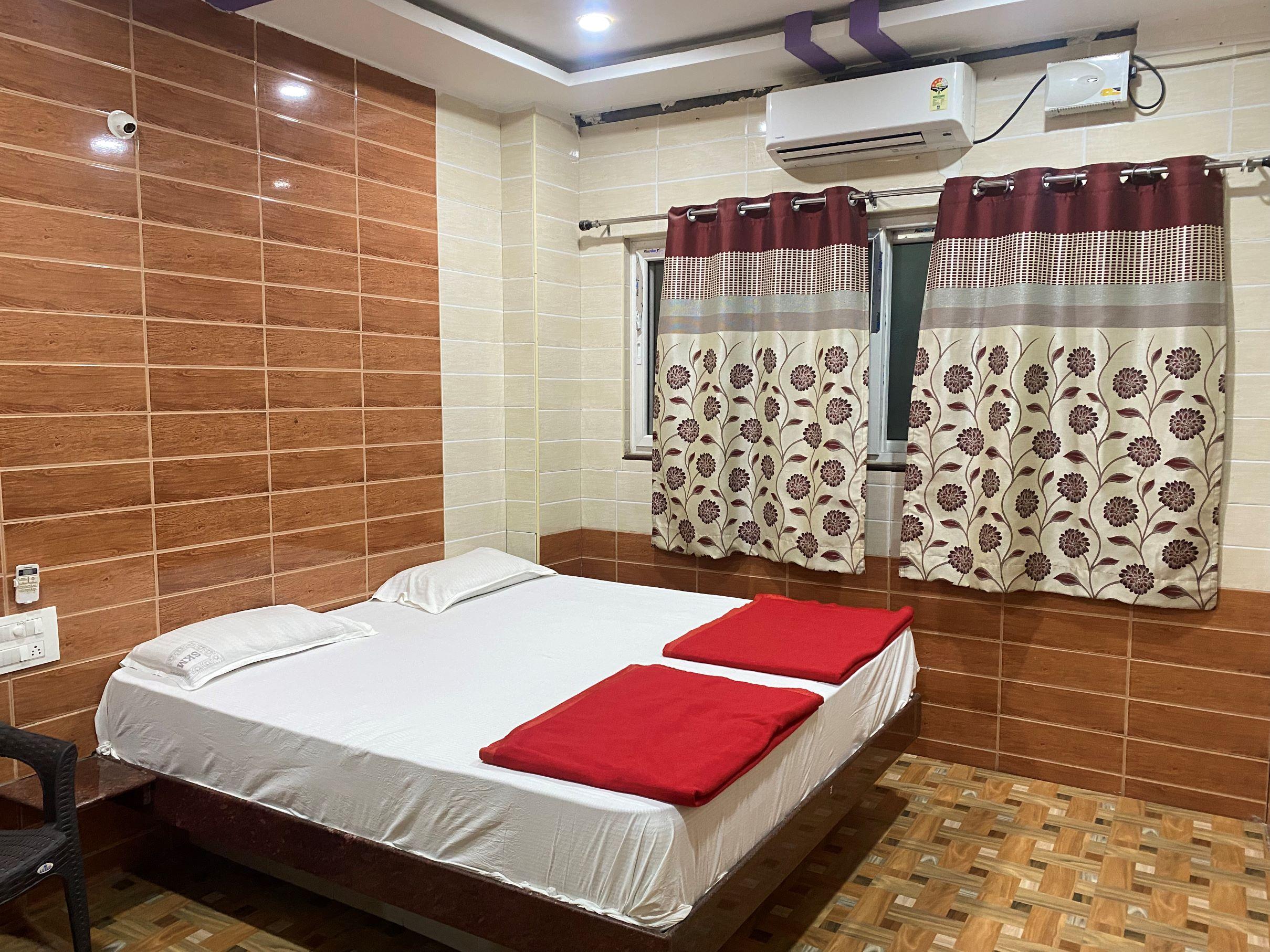 AC Room 2 Bed
